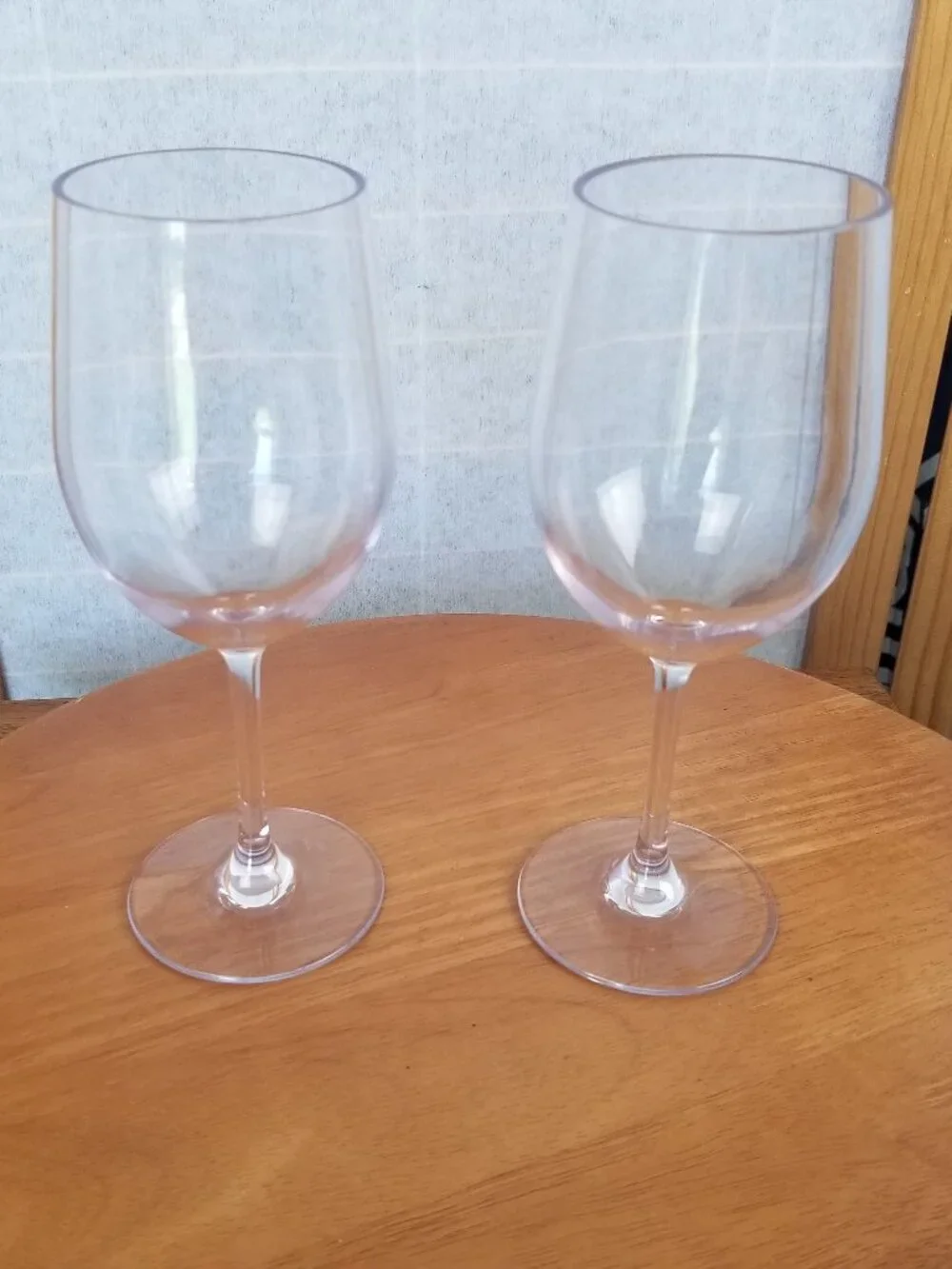 Pier 1 Acrylic Wine Glasses 9 oz Clear Pool Side Picnic Camping Set of Two